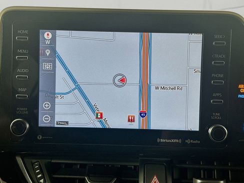 Used 2019 Toyota C-HR Limited image 22