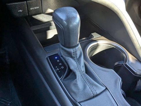 Used 2021 Toyota Camry SE w/ Convenience Package image 22