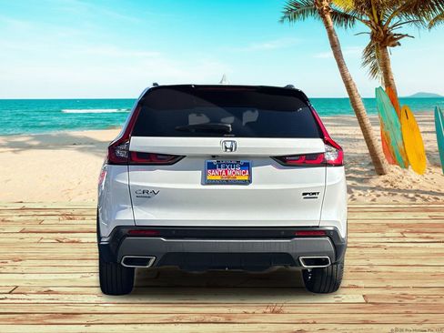 Used 2023 Honda CR-V Sport Touring image 4