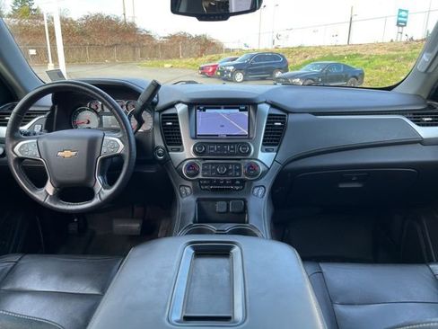 Used 2018 Chevrolet Tahoe LT image 12
