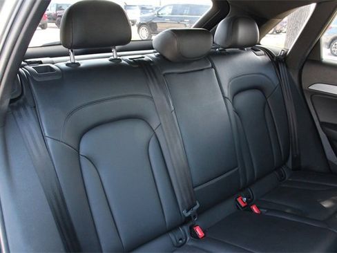 Used 2018 Audi Q3 2.0T Premium image 36