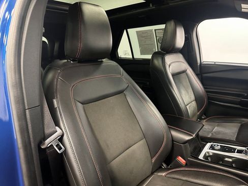 Used 2022 Ford Explorer ST-Line w/ Class IV Trailer Tow Package image 96