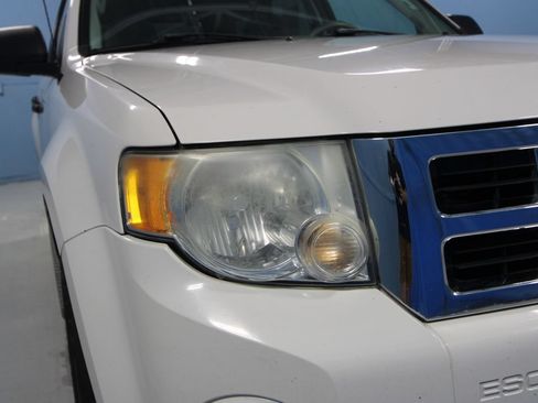 Used 2011 Ford Escape XLT w/ 201A Rapid Spec Order Code FWD image 31