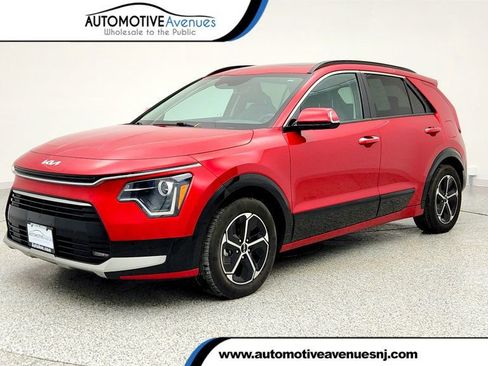 Used 2023 Kia Niro image 1