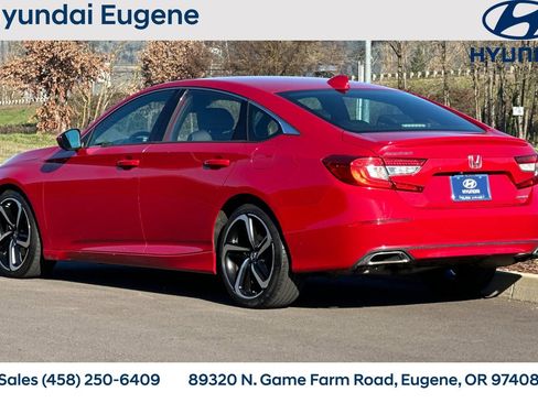 Used 2018 Honda Accord Sport image 6