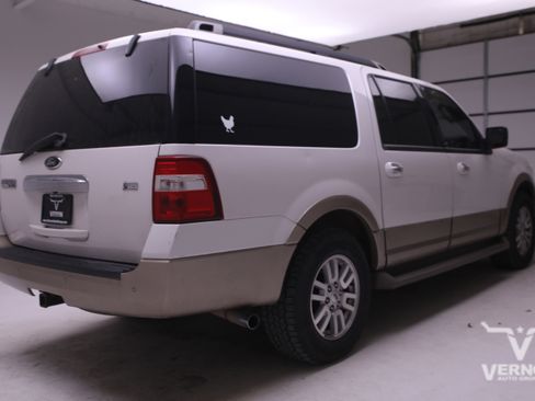 Used 2013 Ford Expedition EL XLT image 4