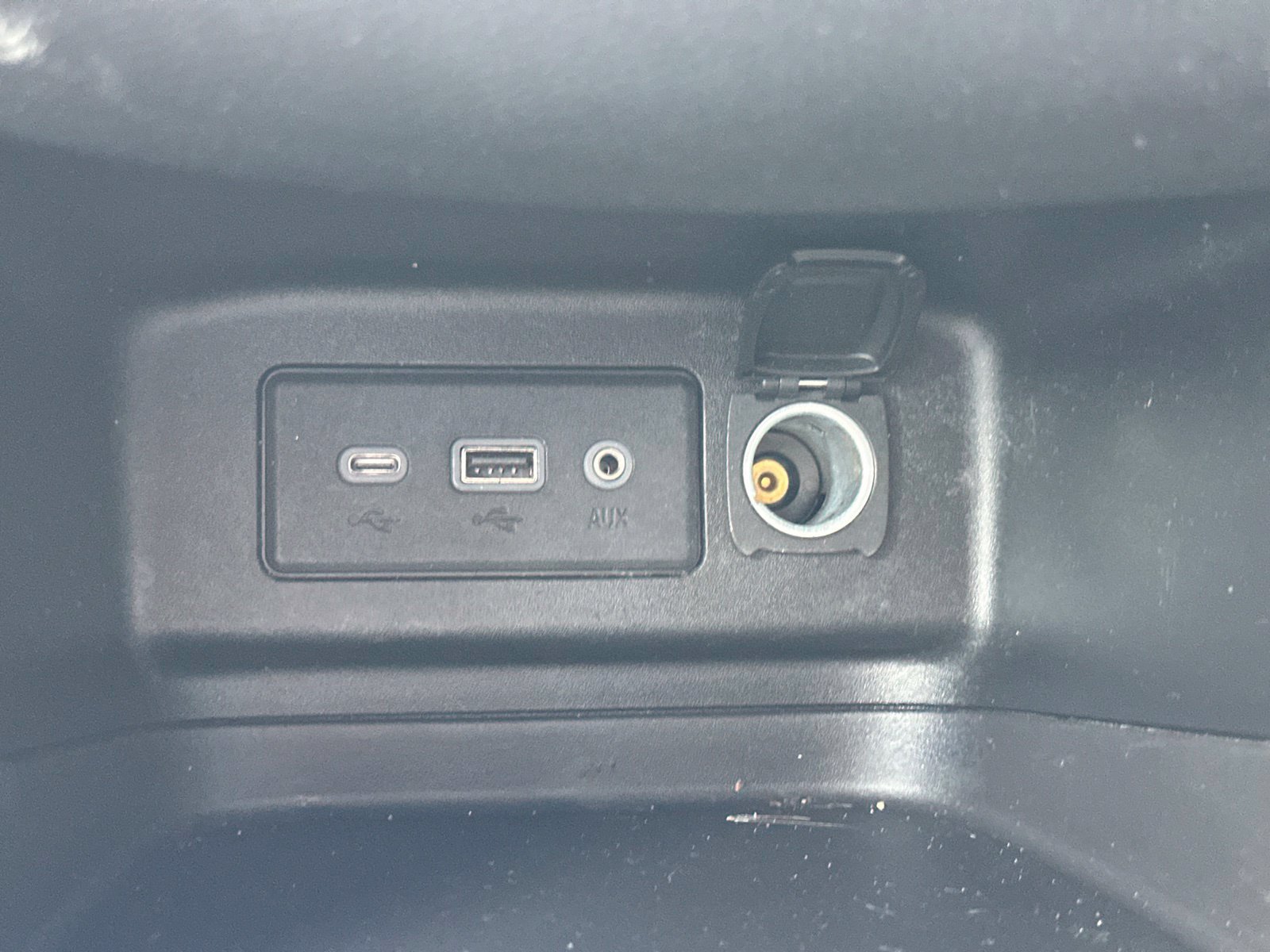 Used 2020 Chevrolet Equinox LT AWD/4WD image 21