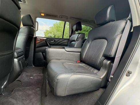 Used 2016 INFINITI QX80 4WD w/ Deluxe Technology Package image 27