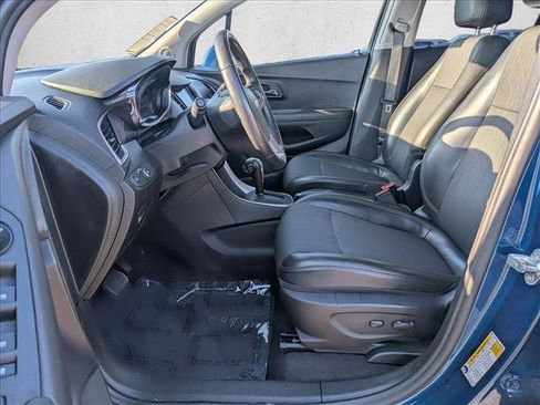 Used 2020 Chevrolet Trax LT w/ Driver Confidence Package image 16