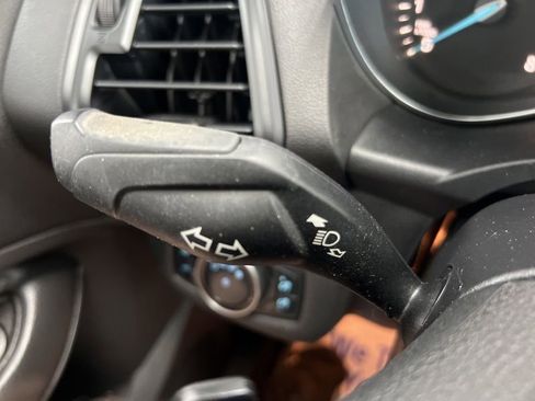 Used 2017 Ford Escape SE w/ Equipment Group 201A FWD image 20