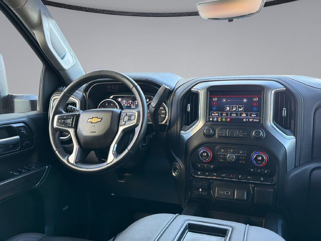 Used 2021 Chevrolet Silverado 2500 LTZ w/ LTZ Convenience Package AWD/4WD image 19