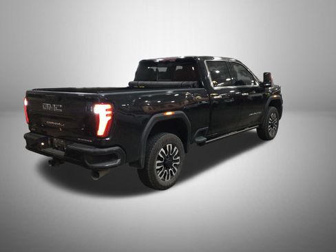 Used 2024 GMC Sierra 2500 Denali Ultimate AWD/4WD image 3