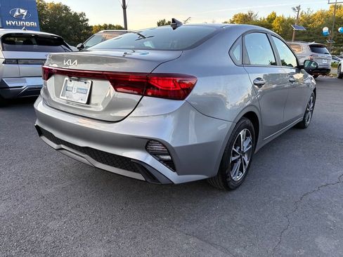 Used 2023 Kia Forte LXS w/ LXS Technology Package FWD image 7
