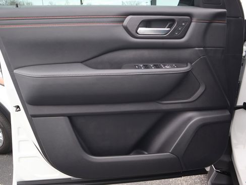 New 2026 Nissan Armada PRO-4X image 19