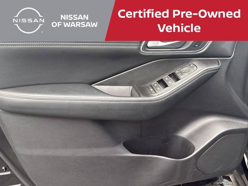 Used 2026 Nissan Rogue Platinum w/ Platinum Premium Package AWD/4WD image 10