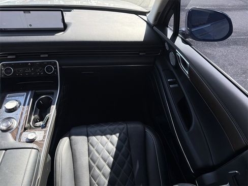 Used 2024 Genesis GV80 3.5T w/ Prestige Package image 22