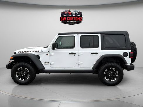 Used 2025 Jeep Wrangler Unlimited Rubicon image 4