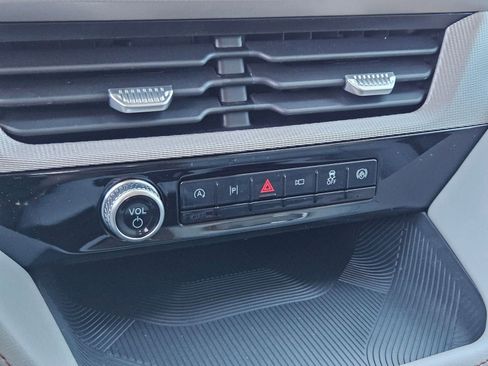 New 2026 Ford Explorer Active w/ Active Comfort Package image 23