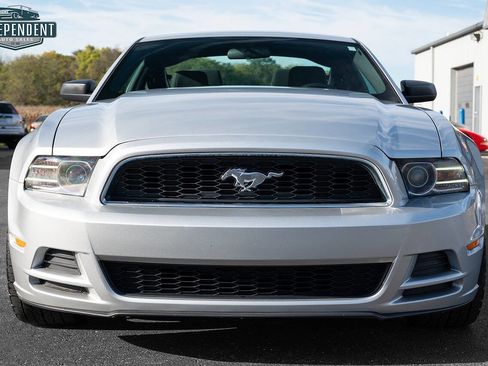 Used 2014 Ford Mustang Coupe image 6