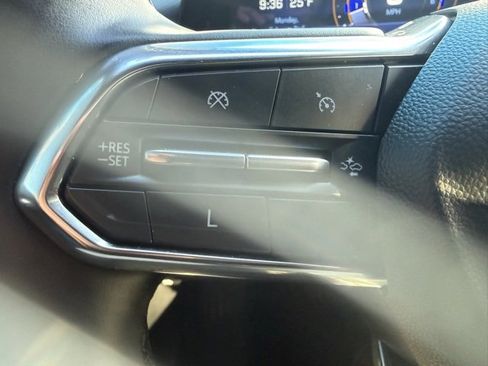 Certified 2025 Chevrolet Equinox LT w/ Safety and Technology Package image 22