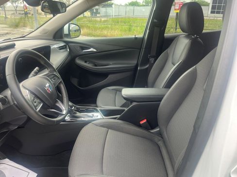 Used 2025 Buick Encore GX Preferred FWD image 25