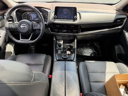 Used 2023 Nissan Rogue SL AWD/4WD image 16