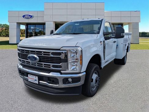 New 2025 Ford F350 XL w/ XL Chrome Package AWD/4WD image 8