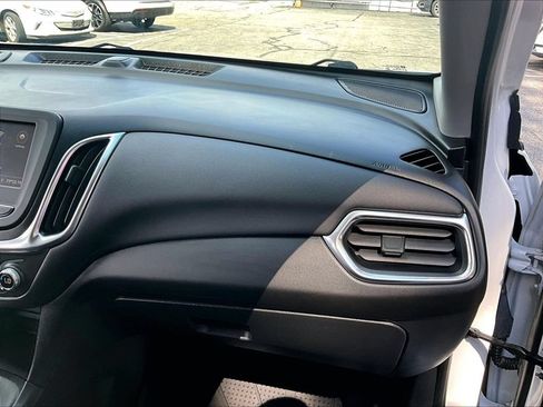 Used 2021 Chevrolet Equinox LT AWD/4WD image 13
