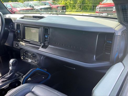 Used 2023 Ford Bronco Black Diamond w/ Sasquatch Package AWD/4WD image 16
