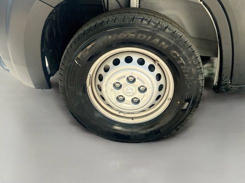 Used 2024 RAM ProMaster 2500 w/ Convenience Group FWD image 29