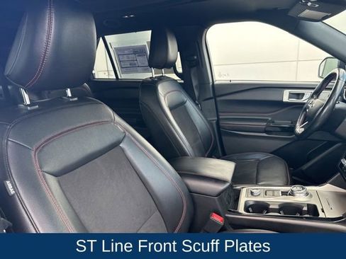 Certified 2022 Ford Explorer ST-Line w/ Class IV Trailer Tow Package image 23
