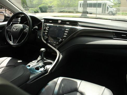 Used 2018 Toyota Camry XSE w/ Driver Assist Package FWD image 23