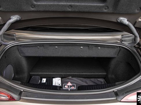 Used 2022 Mercedes-Benz SL 63 AMG 4MATIC w/ AMG Aerodynamic Package image 10