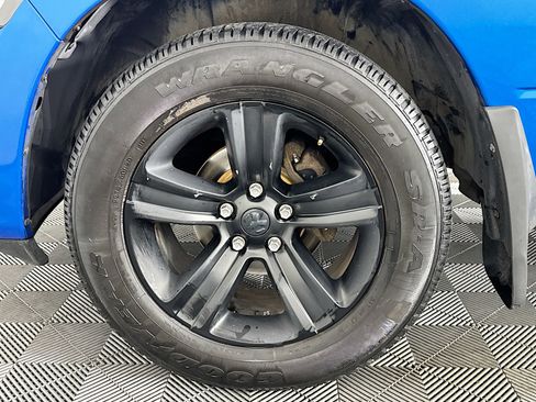 Used 2018 RAM 1500 Sport w/ Hydro Blue Sport Package image 37