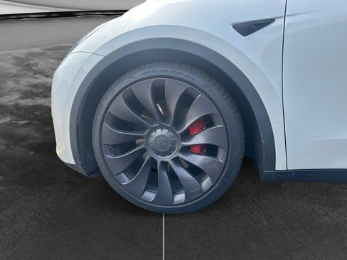 Used 2021 Tesla Model Y Performance AWD/4WD image 18