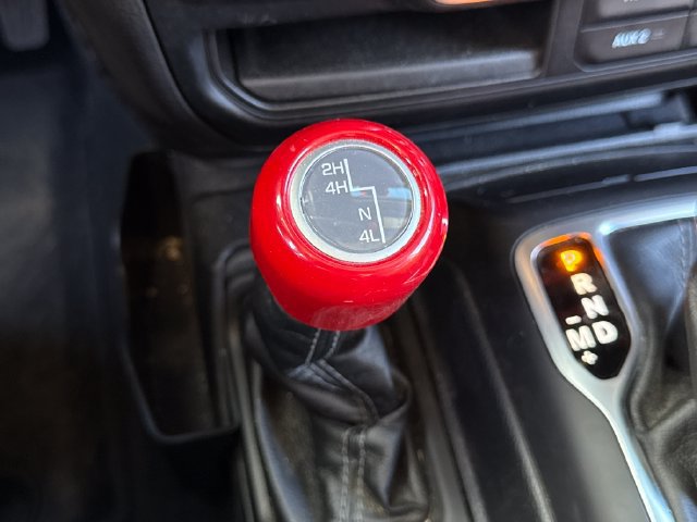 Used 2024 Jeep Wrangler Unlimited Sport AWD/4WD image 40