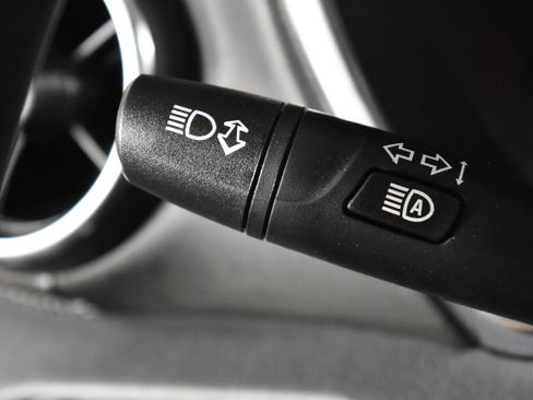 Used 2025 Chevrolet Blazer LT AWD/4WD image 22