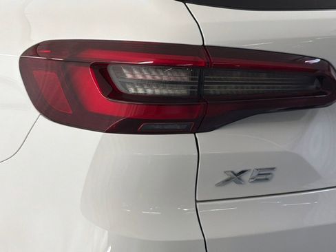 Certified 2023 BMW X5 sDrive40i w/ Climate Comfort Package RWD image 13