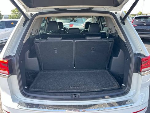 Used 2022 Volkswagen Atlas SEL Premium AWD/4WD image 10