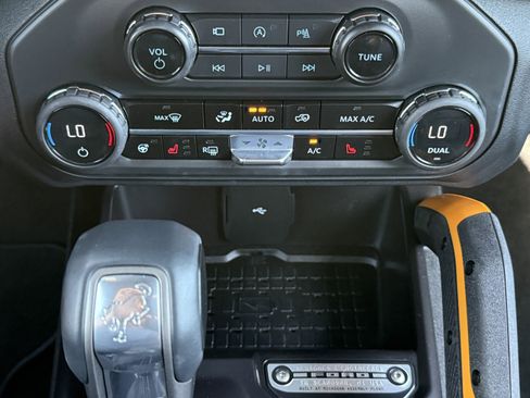 Used 2024 Ford Bronco Badlands AWD/4WD image 27