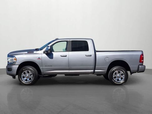 Used 2024 RAM 2500 Laramie AWD/4WD image 3