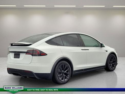 Used 2023 Tesla Model X image 4