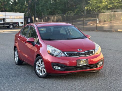 Used 2015 Kia Rio EX w/ Convenience Package FWD image 2