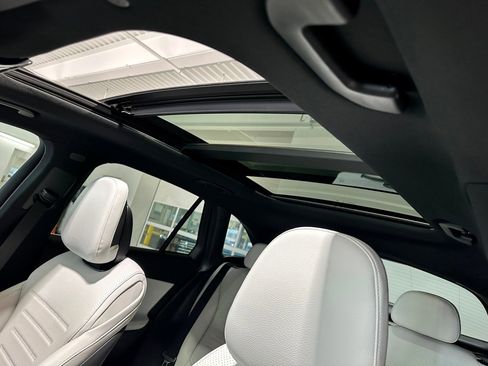 New 2026 Mercedes-Benz GLC 300 4MATIC image 13