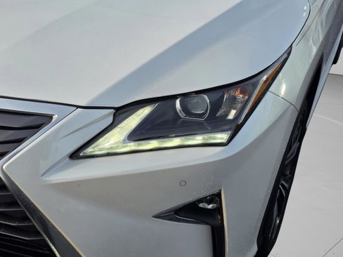 Used 2018 Lexus RX 350L w/ Premium Package image 27