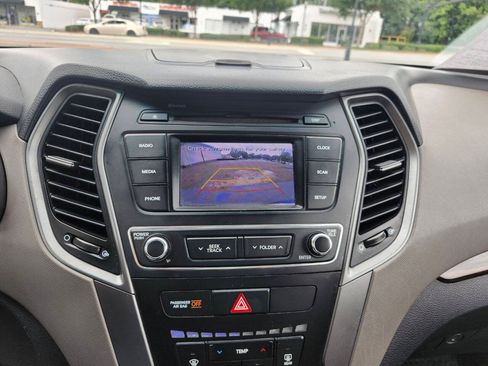 Used 2018 Hyundai Santa Fe Sport FWD image 10