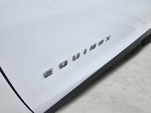 Used 2023 Chevrolet Equinox LS image 16
