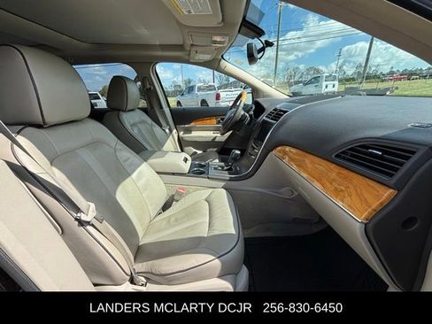 Used 2014 Lincoln MKX FWD w/ Equipment Group 102A image 8