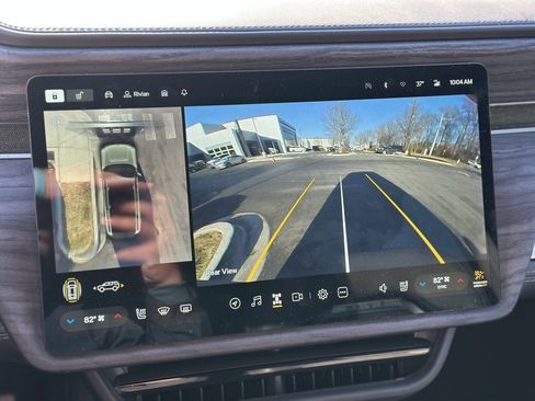 Used 2022 Rivian R1S Launch Edition image 13