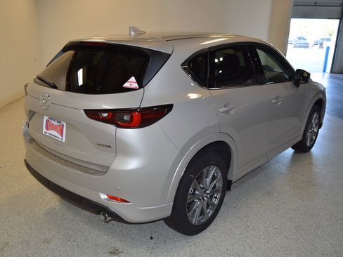New 2025 MAZDA CX-5 AWD 2.5 S w/ Premium Plus Pkg image 3